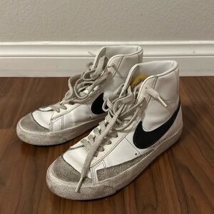 NIKE blazers